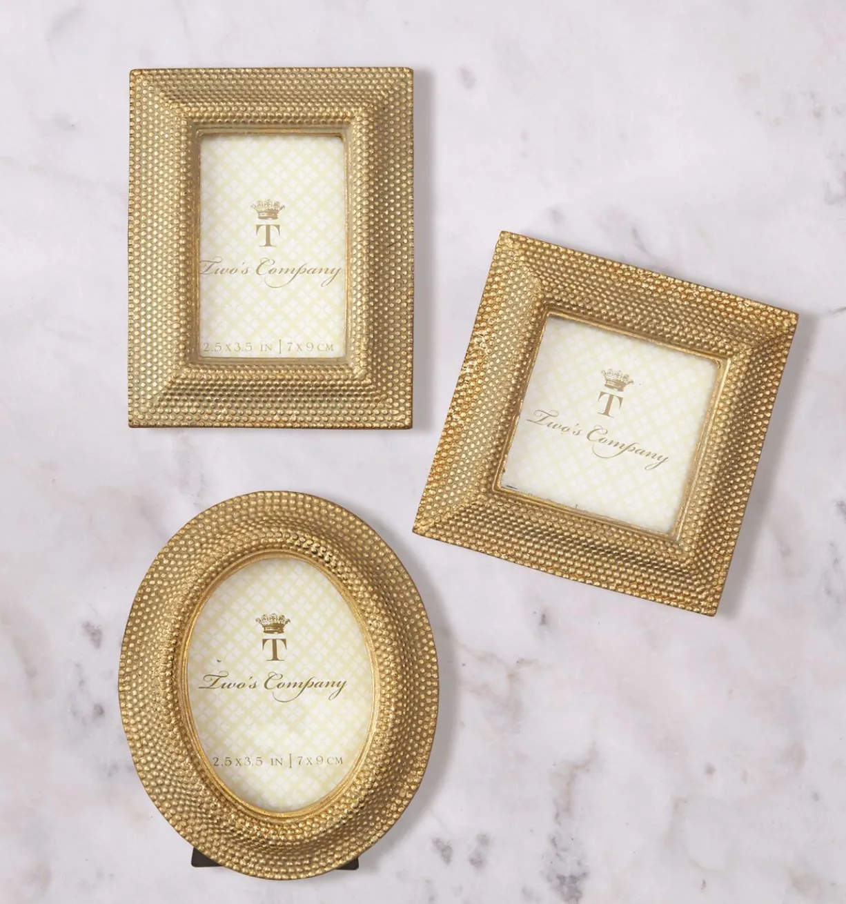golden dots frame