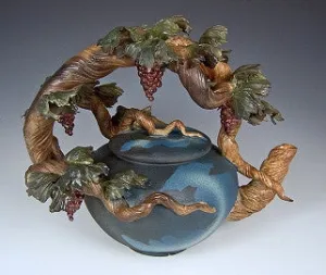 Grapevine Teapot