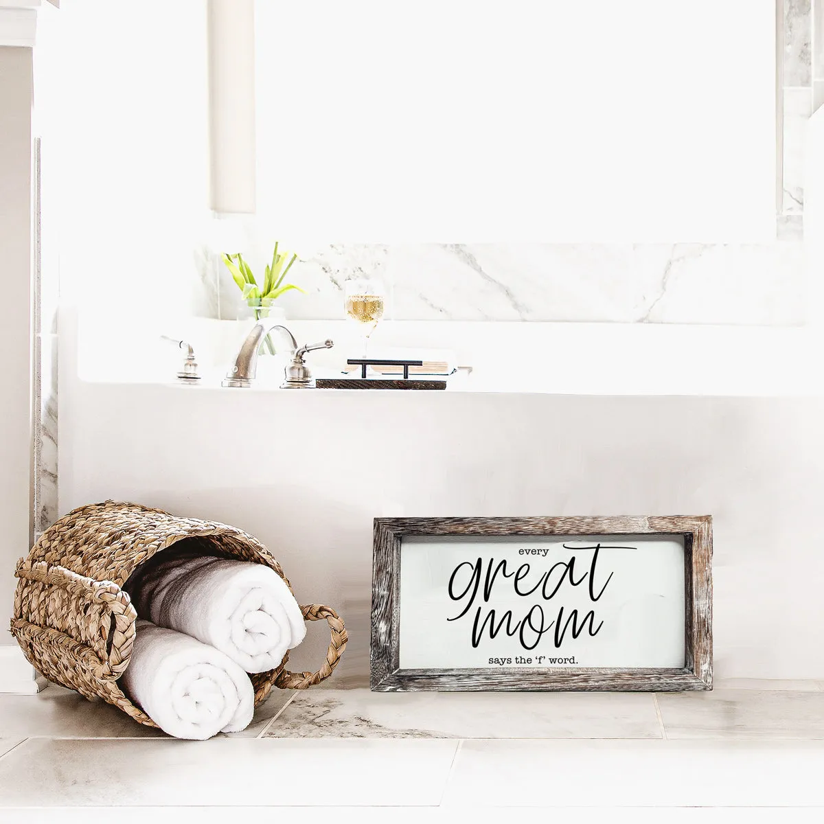 Great Mom Sign