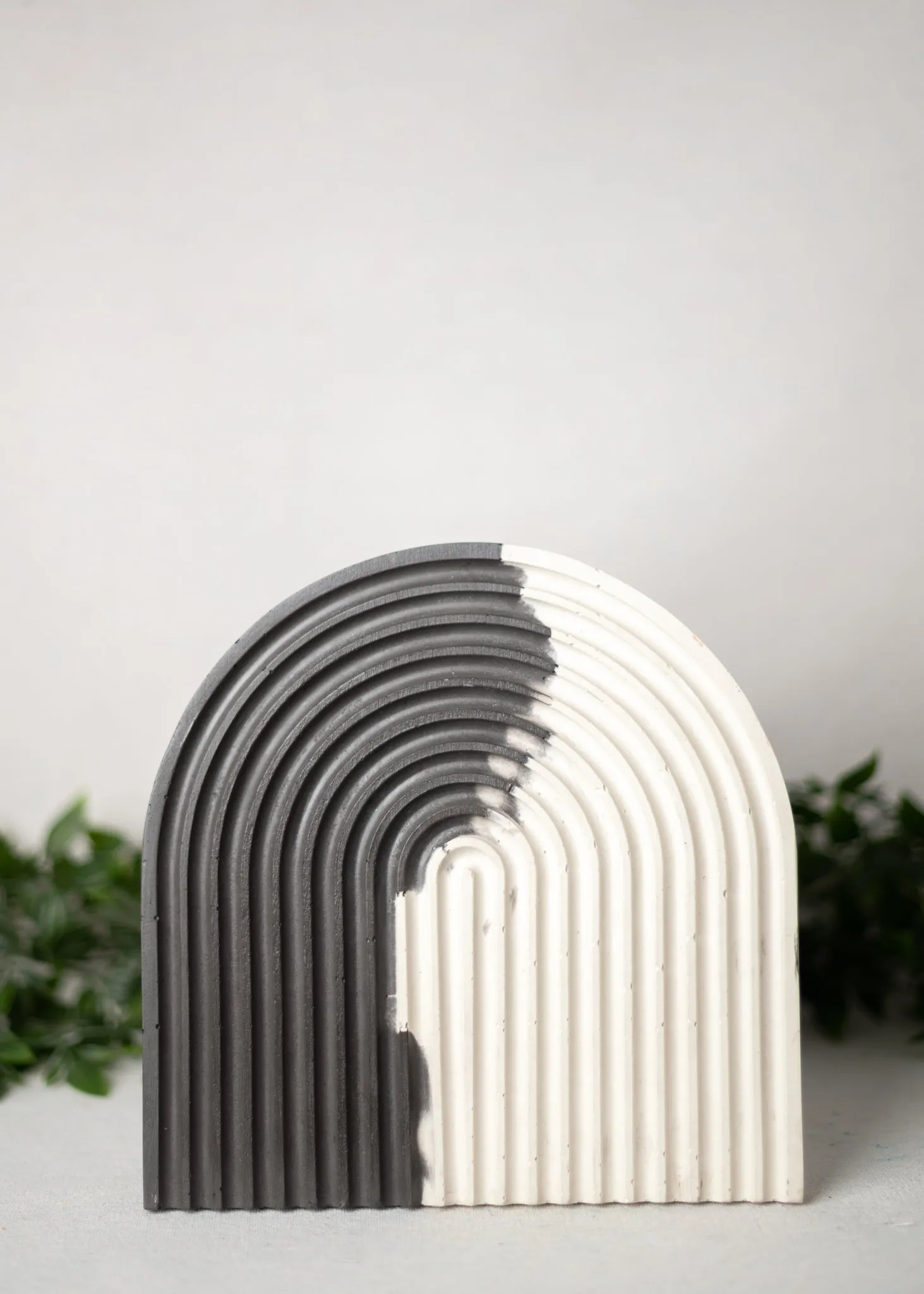 "Mediano Bveda Arch" Concrete Collection