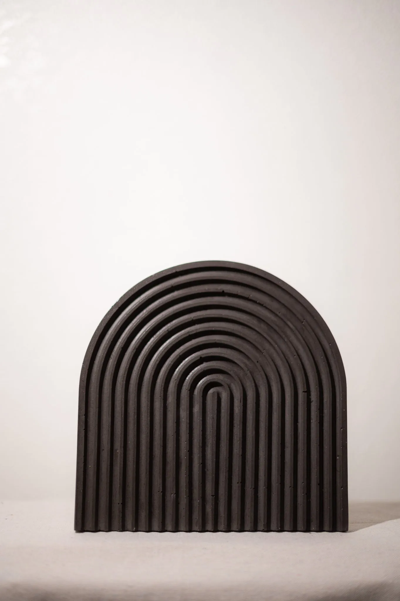 "Mediano Bveda Arch" Concrete Collection